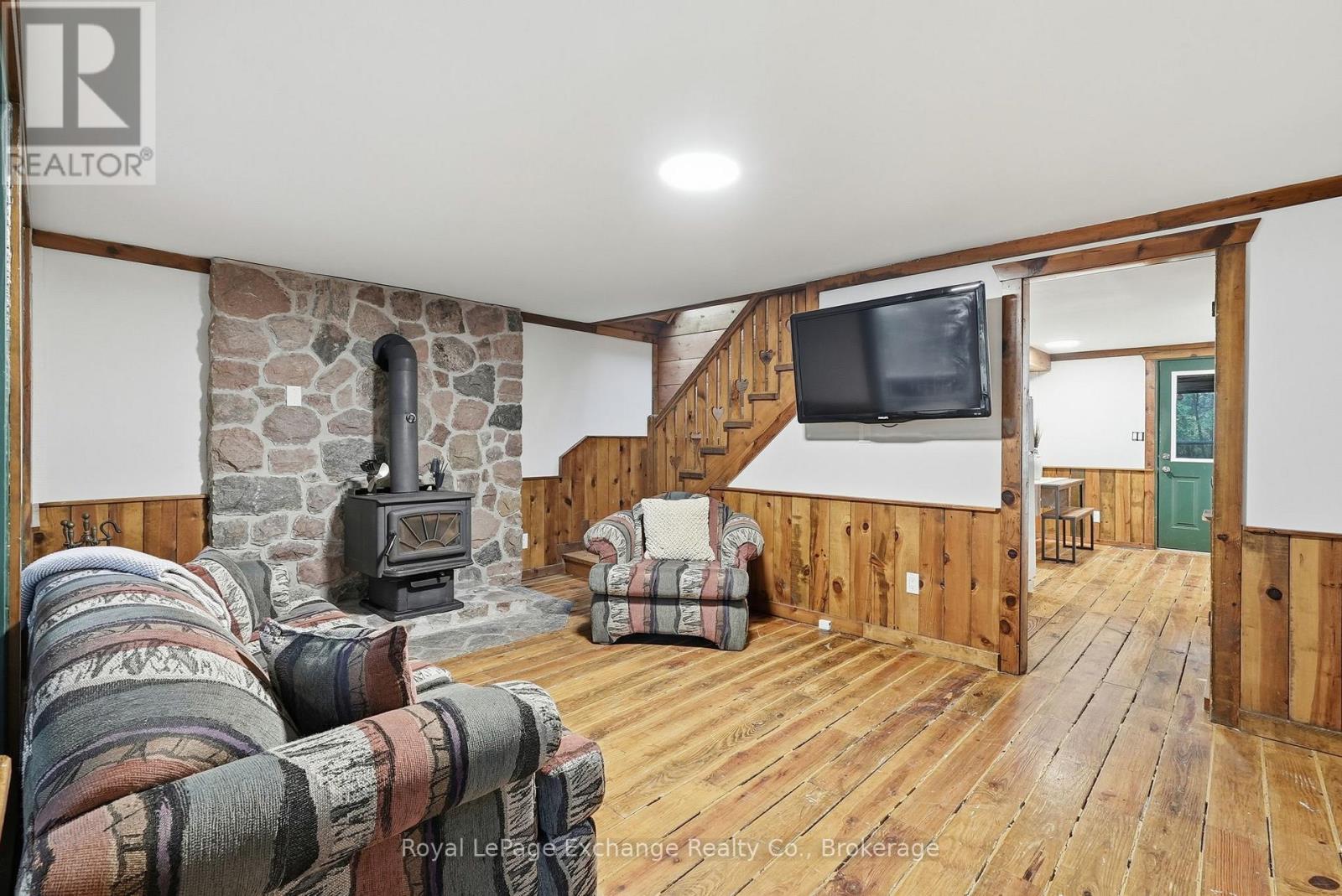 105 Stratford Street, Huron-Kinloss, Ontario  N2Z 2X3 - Photo 7 - X12543686