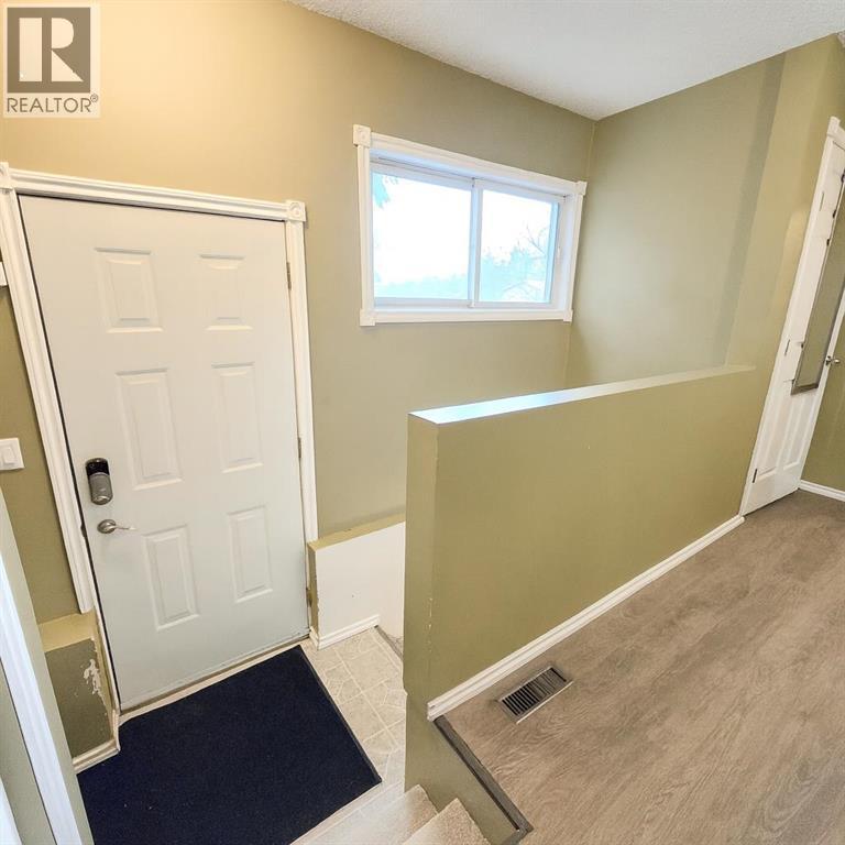 4922 48 Street, Sedgewick, Alberta  T0B 4C0 - Photo 4 - A2266723