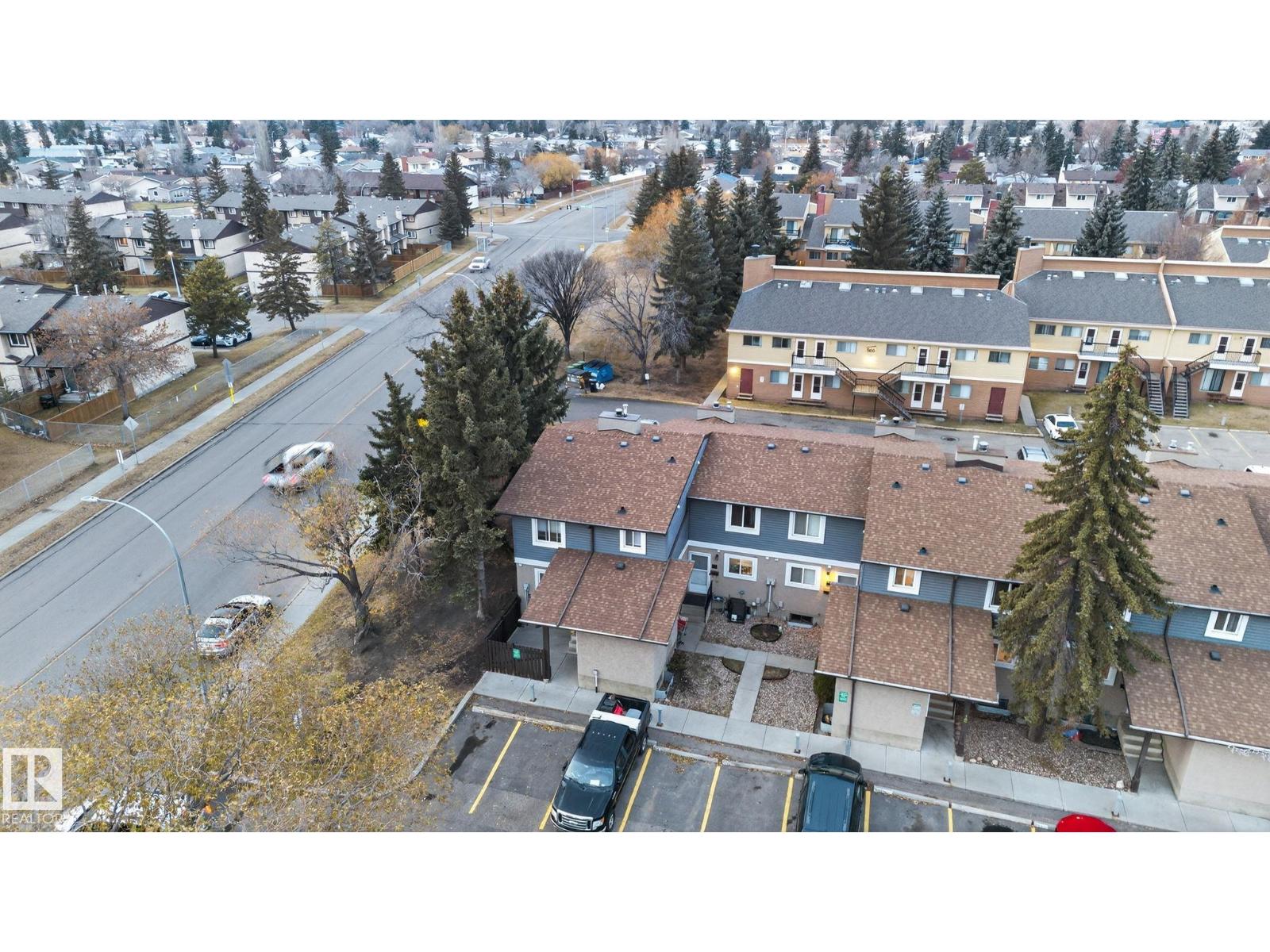 #77 7604 29 Av Nw, Edmonton, Alberta  T6K 3Z2 - Photo 4 - E4465675