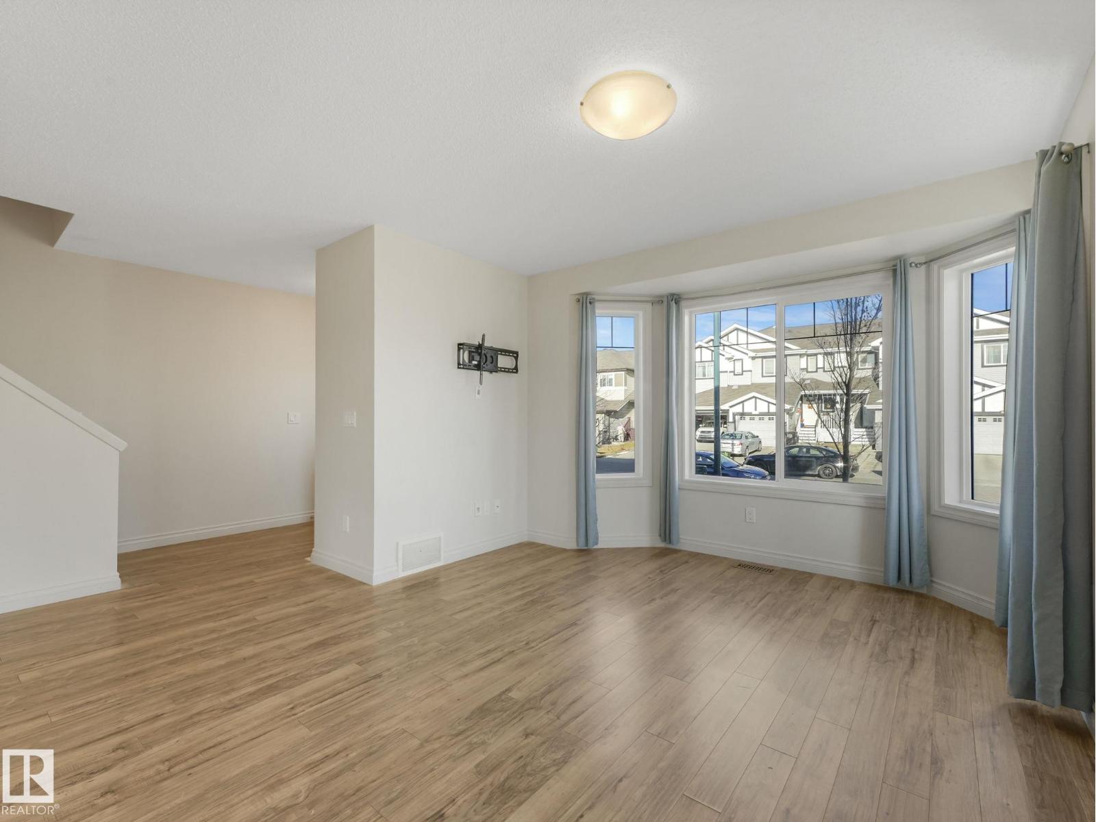 3003 16 Av Nw, Edmonton, Alberta  T6T 0T9 - Photo 6 - E4465676