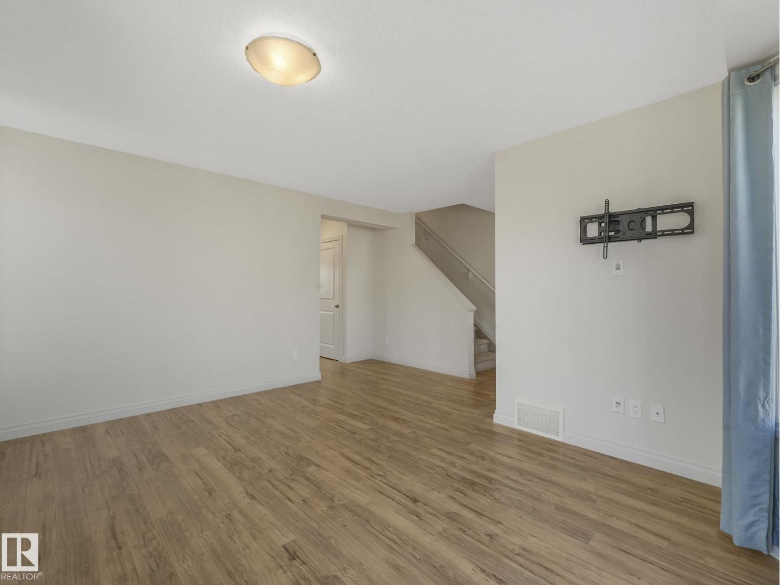 3003 16 Av Nw, Edmonton, Alberta  T6T 0T9 - Photo 7 - E4465676