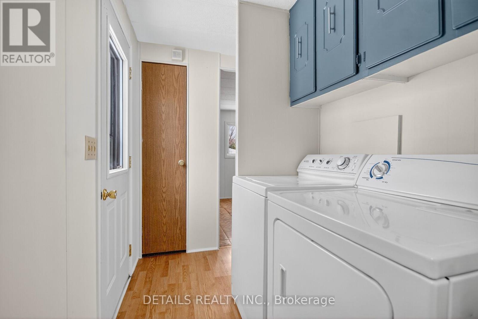 9 Maplewood Avenue, Beckwith, Ontario K7C 3P1 - Photo 12 - X12543684