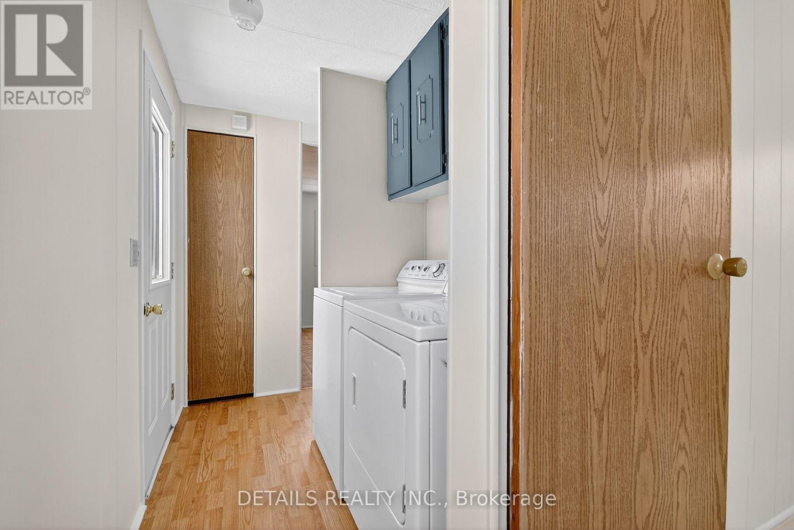 9 Maplewood Avenue, Beckwith, Ontario K7C 3P1 - Photo 13 - X12543684