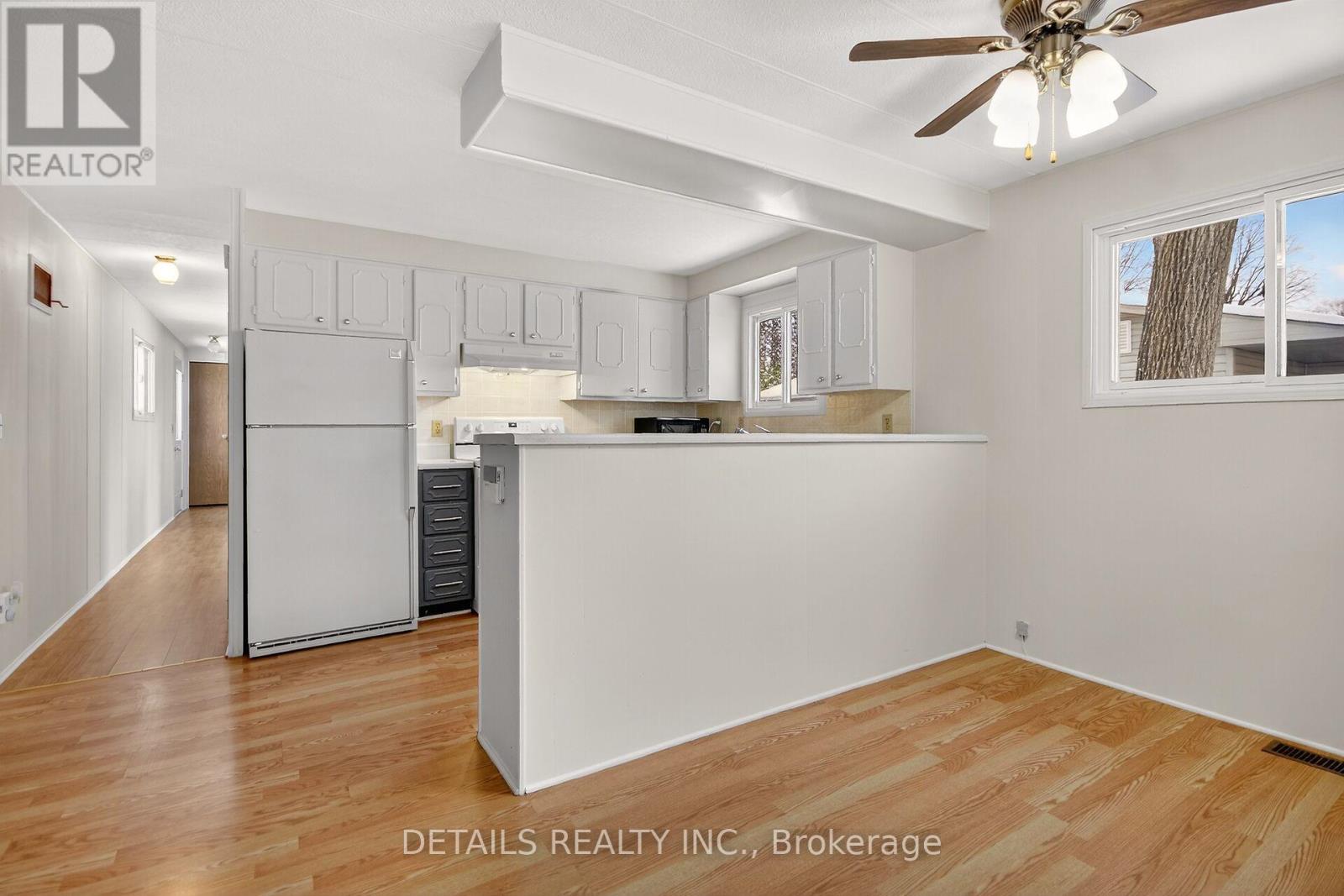 9 Maplewood Avenue, Beckwith, Ontario K7C 3P1 - Photo 25 - X12543684