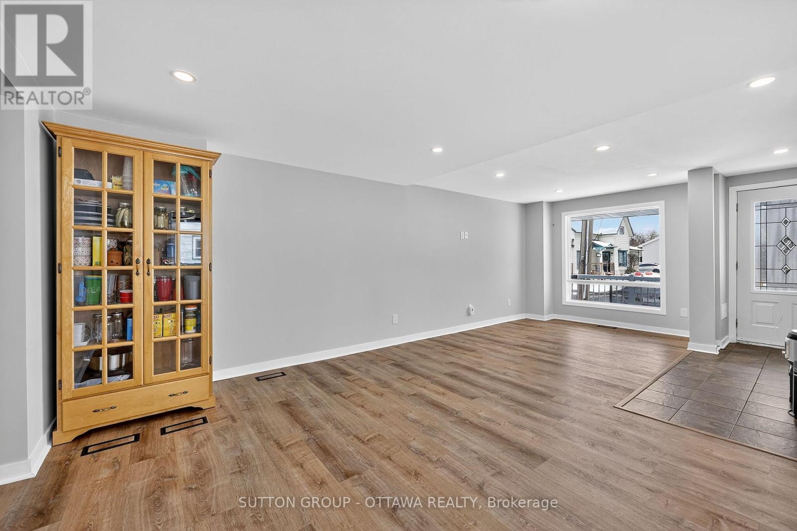 532 St Jean Street, Clarence-Rockland, Ontario  K4K 1K6 - Photo 6 - X12543688