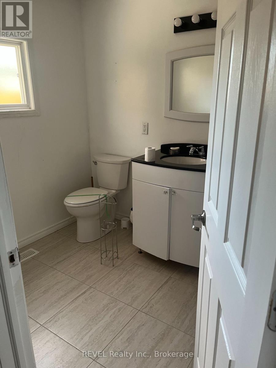 3828 Roxborough Avenue, Fort Erie, Ontario  L0S 1B0 - Photo 10 - X12543672