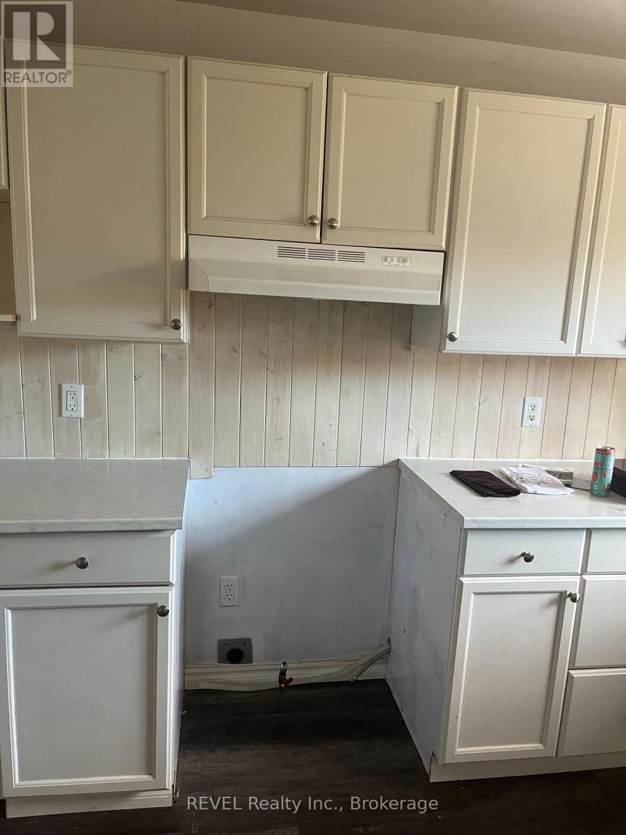 3828 Roxborough Avenue, Fort Erie, Ontario  L0S 1B0 - Photo 9 - X12543672