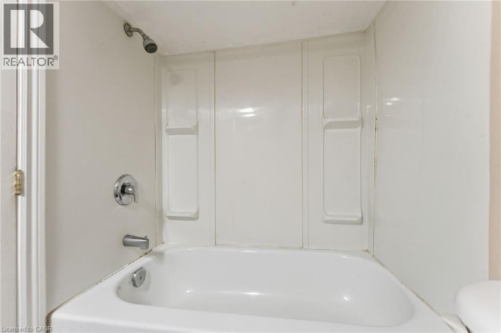 180 Emerald Street S, Hamilton, Ontario  L8N 2V7 - Photo 37 - 40787827