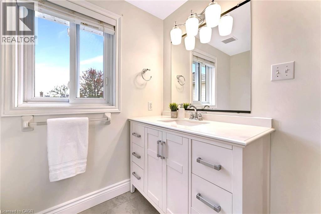 271 Newbury Drive, Kitchener, Ontario  N2N 3A3 - Photo 34 - 40770153