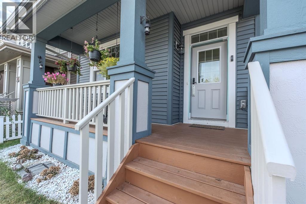 239 Sundown Road, Cochrane, Alberta  T4C 2R3 - Photo 2 - A2262360