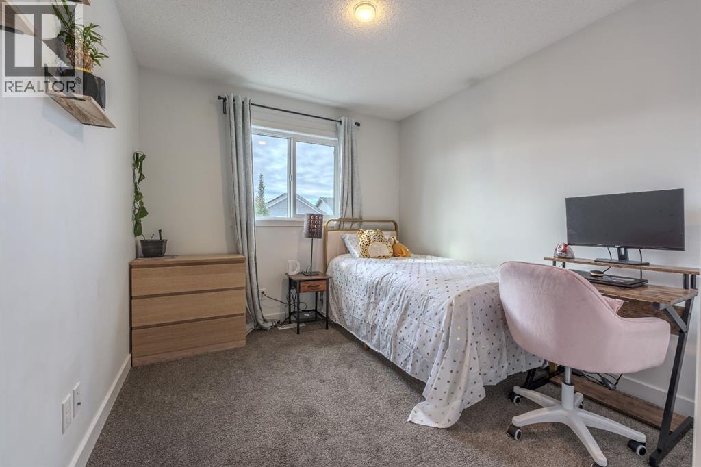 239 Sundown Road, Cochrane, Alberta  T4C 2R3 - Photo 17 - A2262360