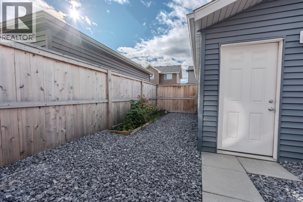 239 Sundown Road, Cochrane, Alberta  T4C 2R3 - Photo 24 - A2262360