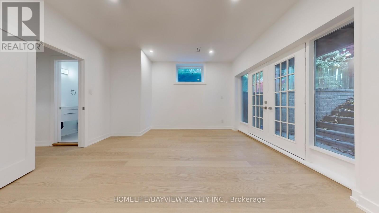 110 Roslin Avenue, Toronto, Ontario M4N 1Z4 - Photo 33 - C12521958