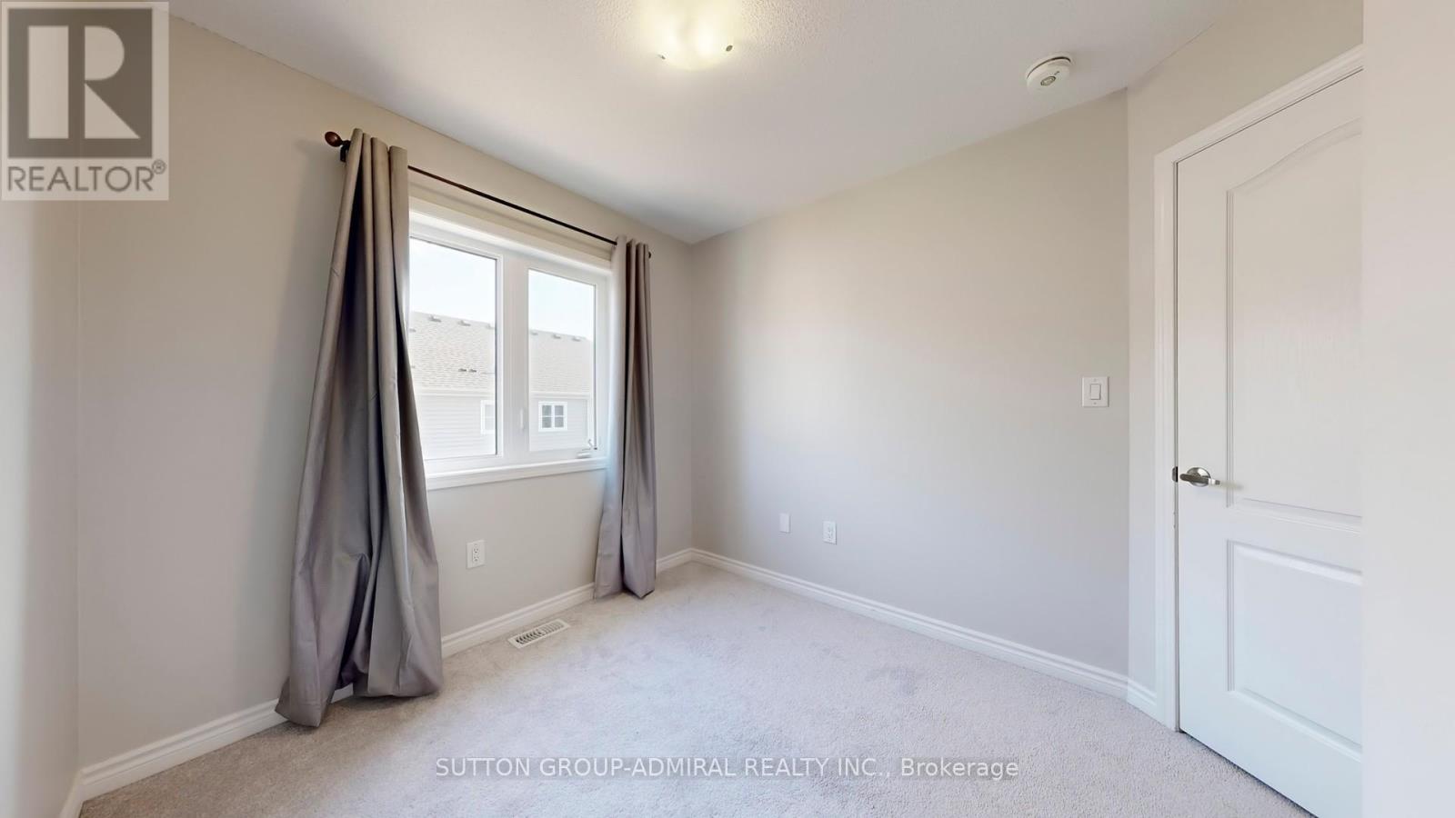 38 Surf Drive, Wasaga Beach, Ontario  L9Z 0J4 - Photo 13 - S12344381