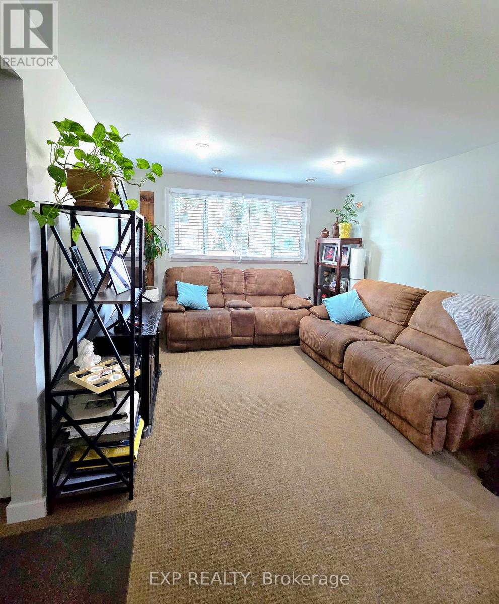 440 Barrie Road, Orillia, Ontario  L3V 6L9 - Photo 16 - S12450771