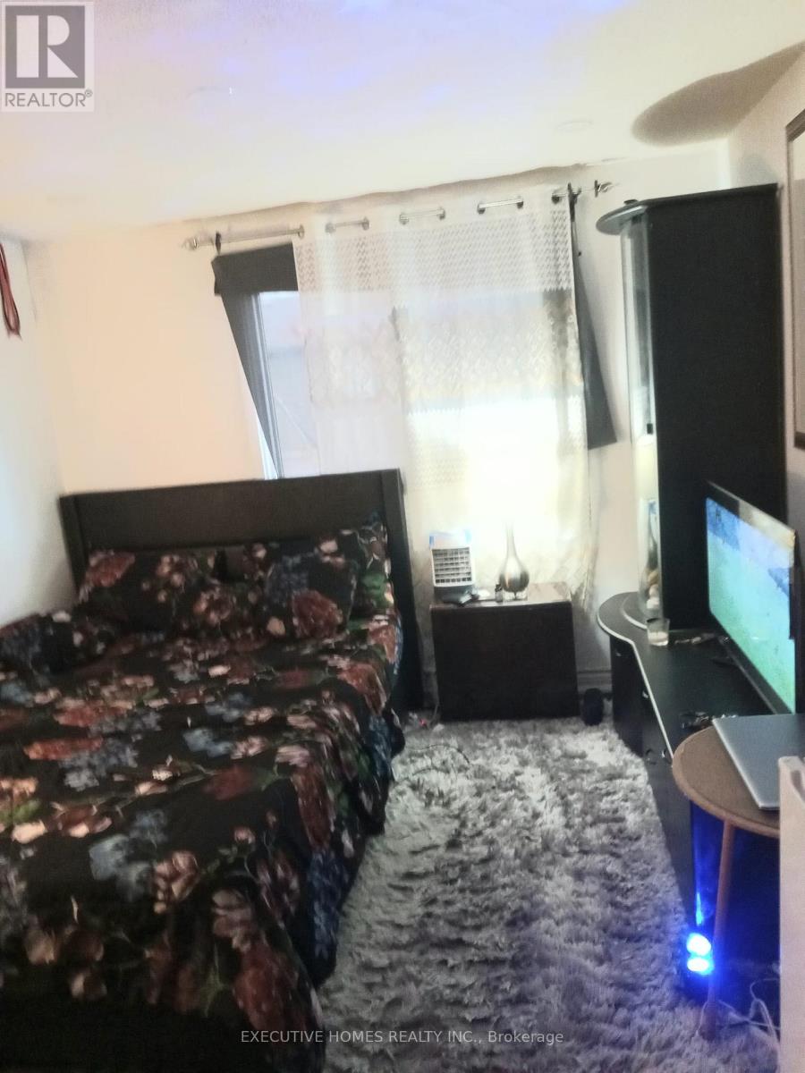 88 - 105 Hansen Road, Brampton, Ontario L6V 3C9 - Photo 15 - W12539276