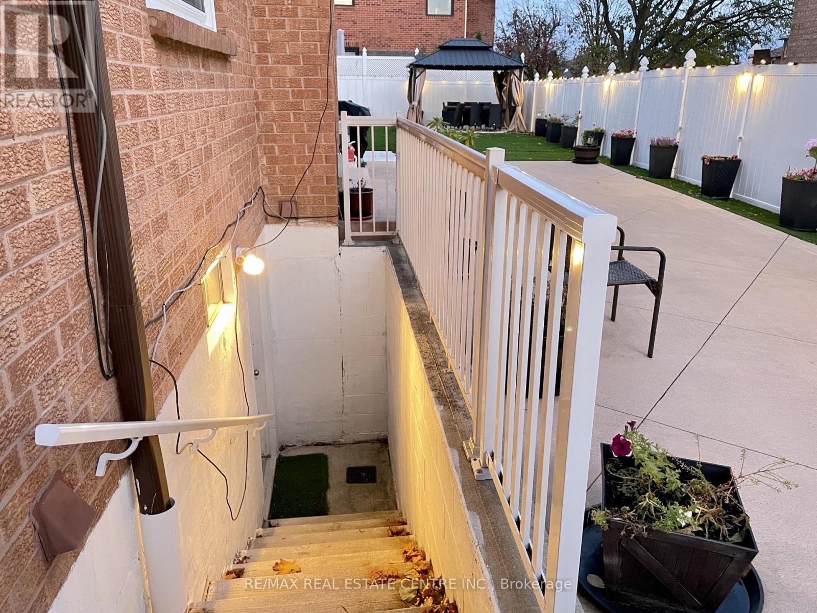 Basement - 356 Nahani Way, Mississauga, Ontario  L4Z 3B1 - Photo 13 - W12398834