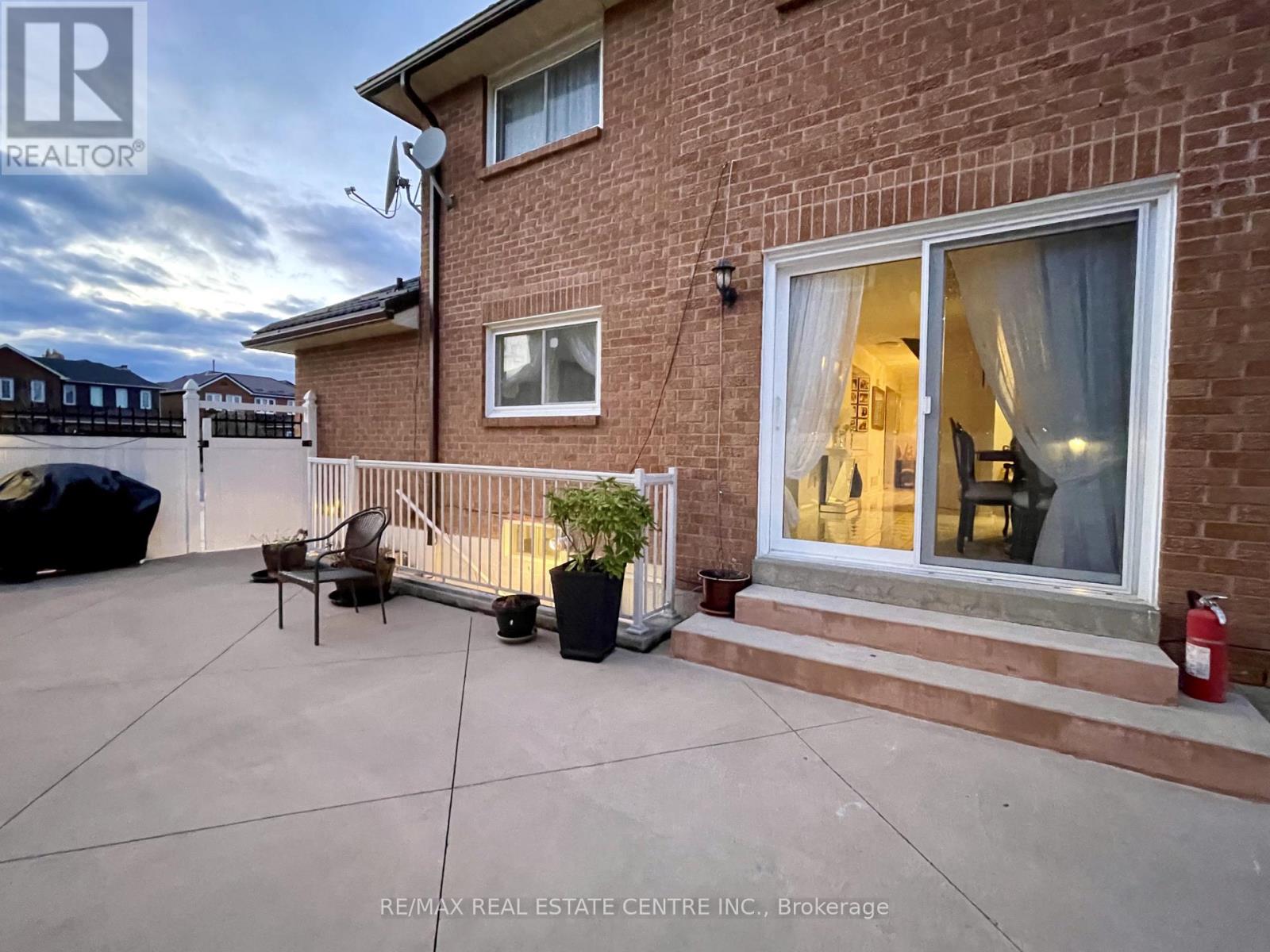 Basement - 356 Nahani Way, Mississauga, Ontario  L4Z 3B1 - Photo 21 - W12398834