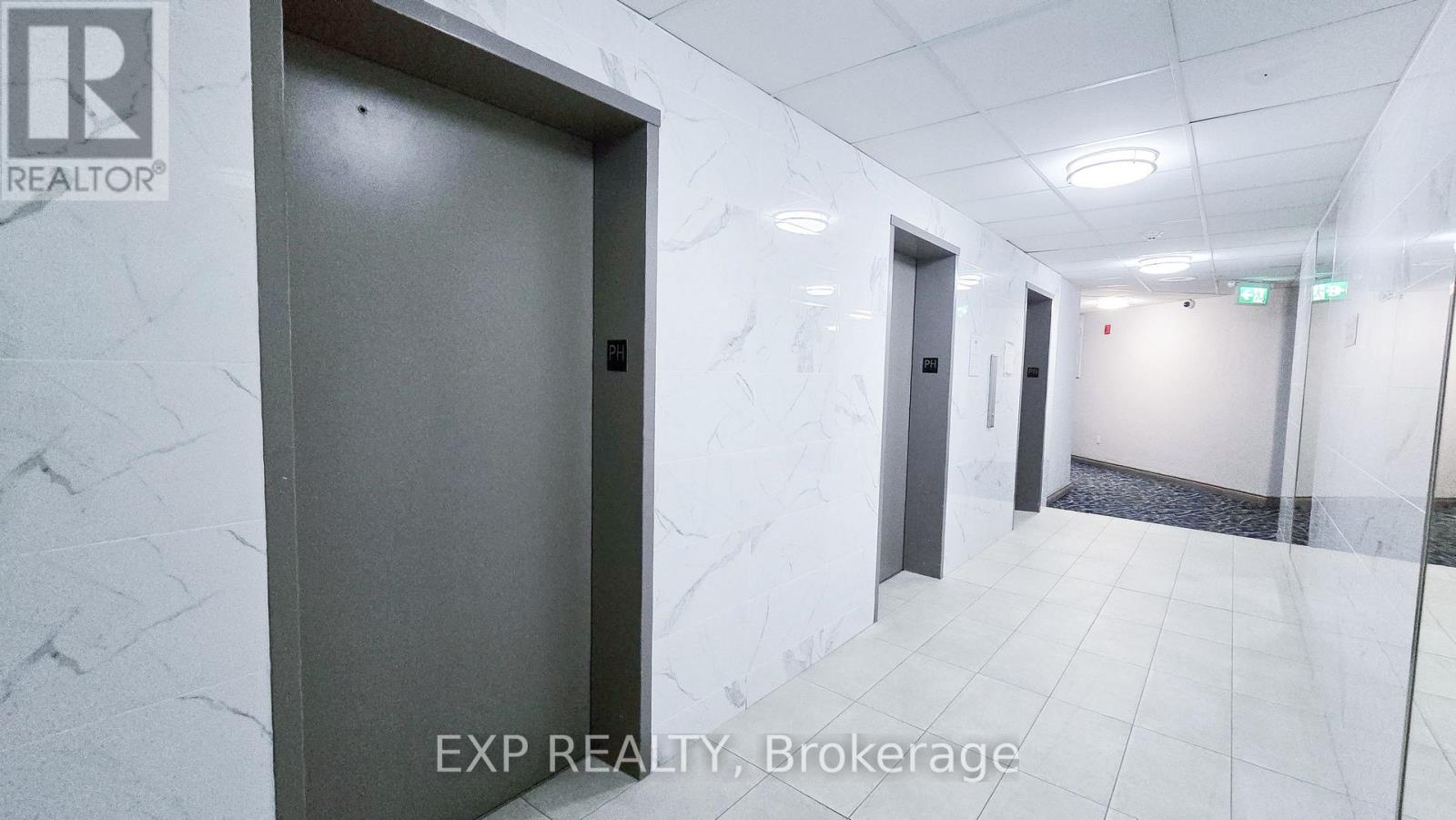 Ph 10 - 234 Albion Road, Toronto, Ontario  M9W 6A5 - Photo 3 - W12491536