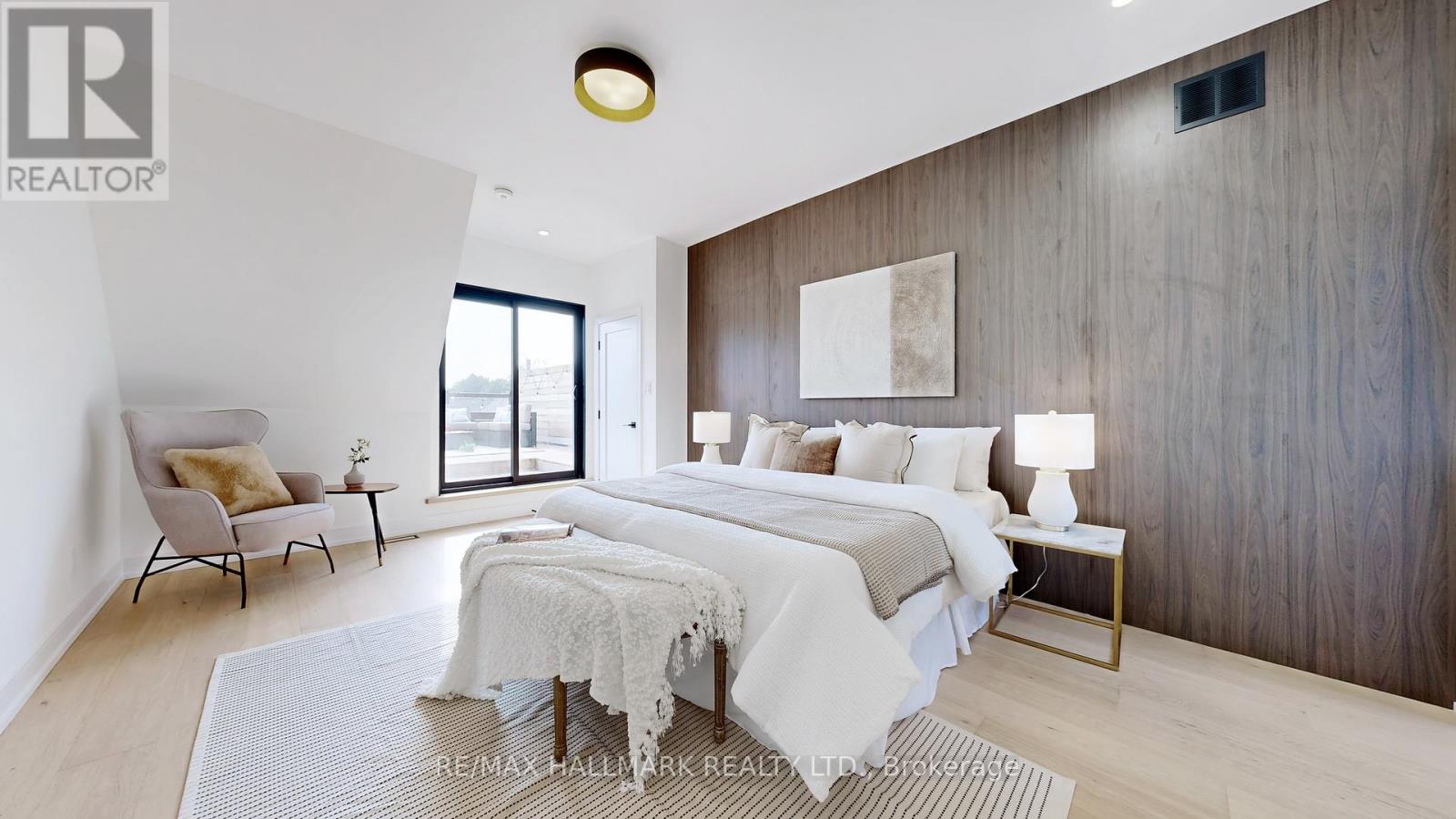 122 Crawford Street, Toronto, Ontario  M6J 2V4 - Photo 25 - C12543702