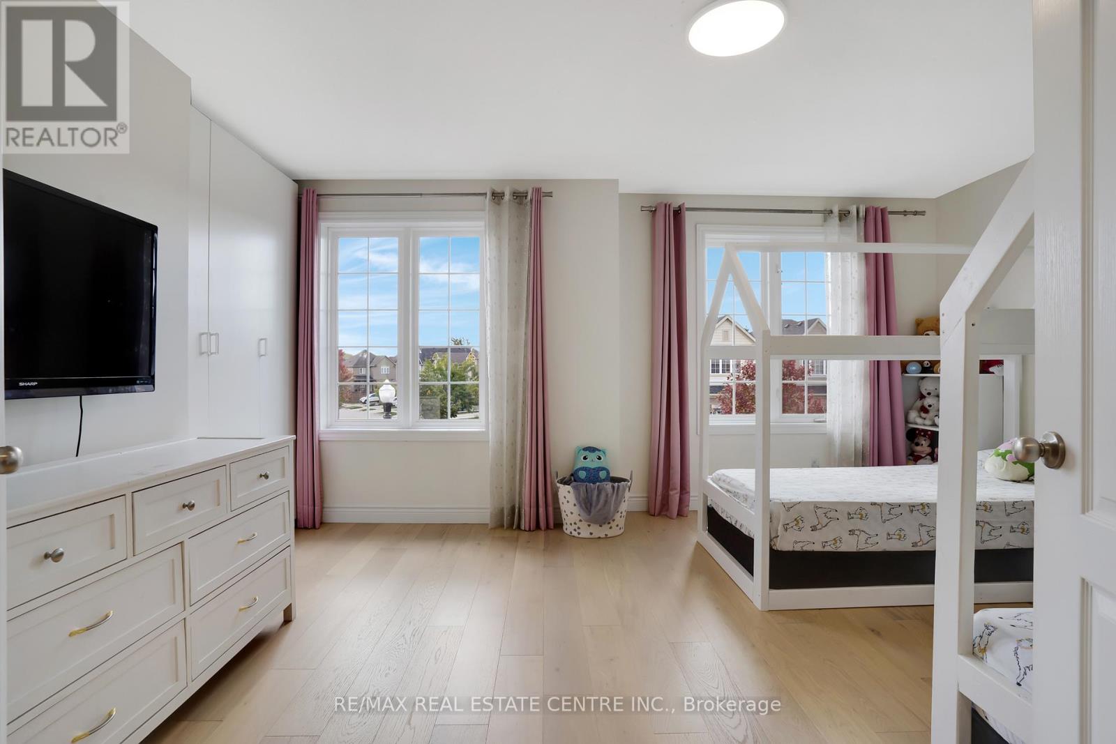 46 Stillwater Street, Kitchener, Ontario  N2A 0J1 - Photo 23 - X12542816