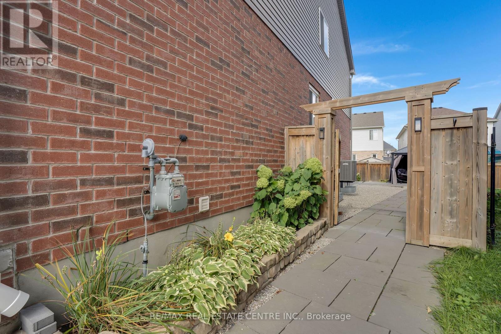 46 Stillwater Street, Kitchener, Ontario  N2A 0J1 - Photo 37 - X12542816