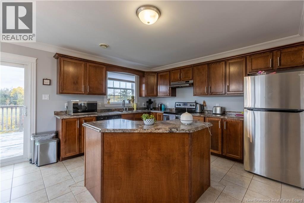 34 Ridgewood Drive, Sackville, New Brunswick  E4L 4T5 - Photo 4 - NB129338