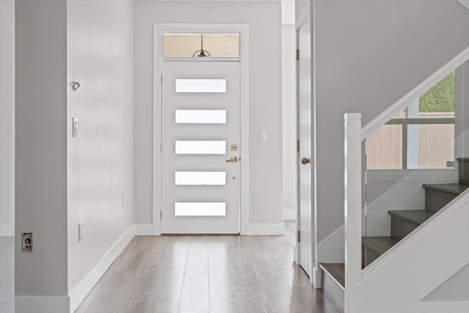 853 Willow Place, Harrison Hot Springs, Harrison Hot Springs, British Columbia  V0M 1K0 - Photo 4 - R3046602