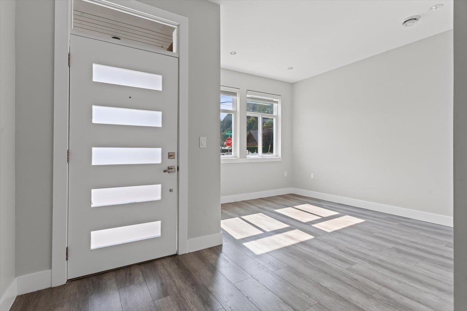 853 Willow Place, Harrison Hot Springs, Harrison Hot Springs, British Columbia  V0M 1K0 - Photo 5 - R3046602