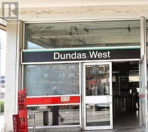 2b - 2218 Dundas Street W, Toronto, Ontario  M6R 1X3 - Photo 1 - W12543680