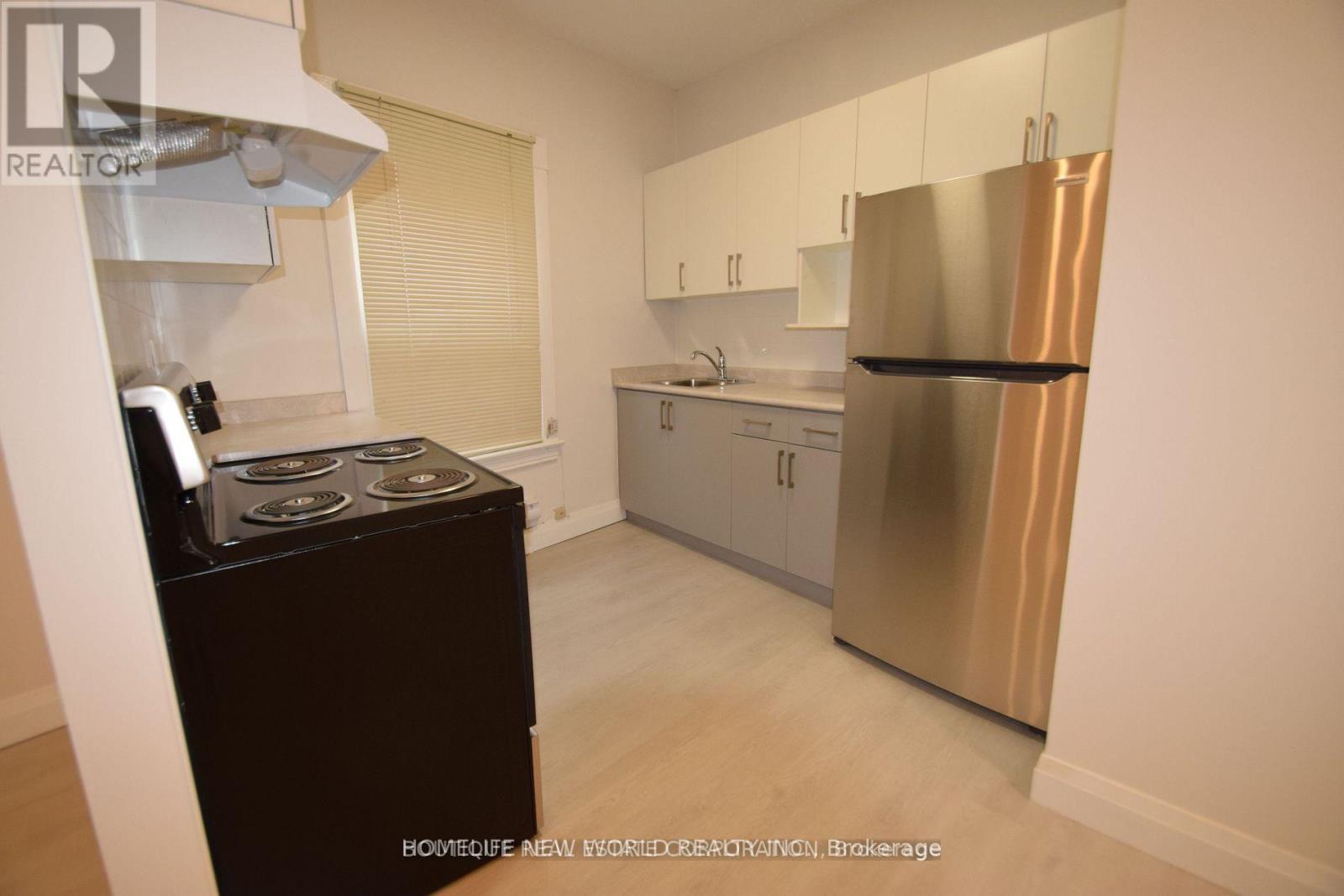 2b - 2218 Dundas Street W, Toronto, Ontario  M6R 1X3 - Photo 15 - W12543680