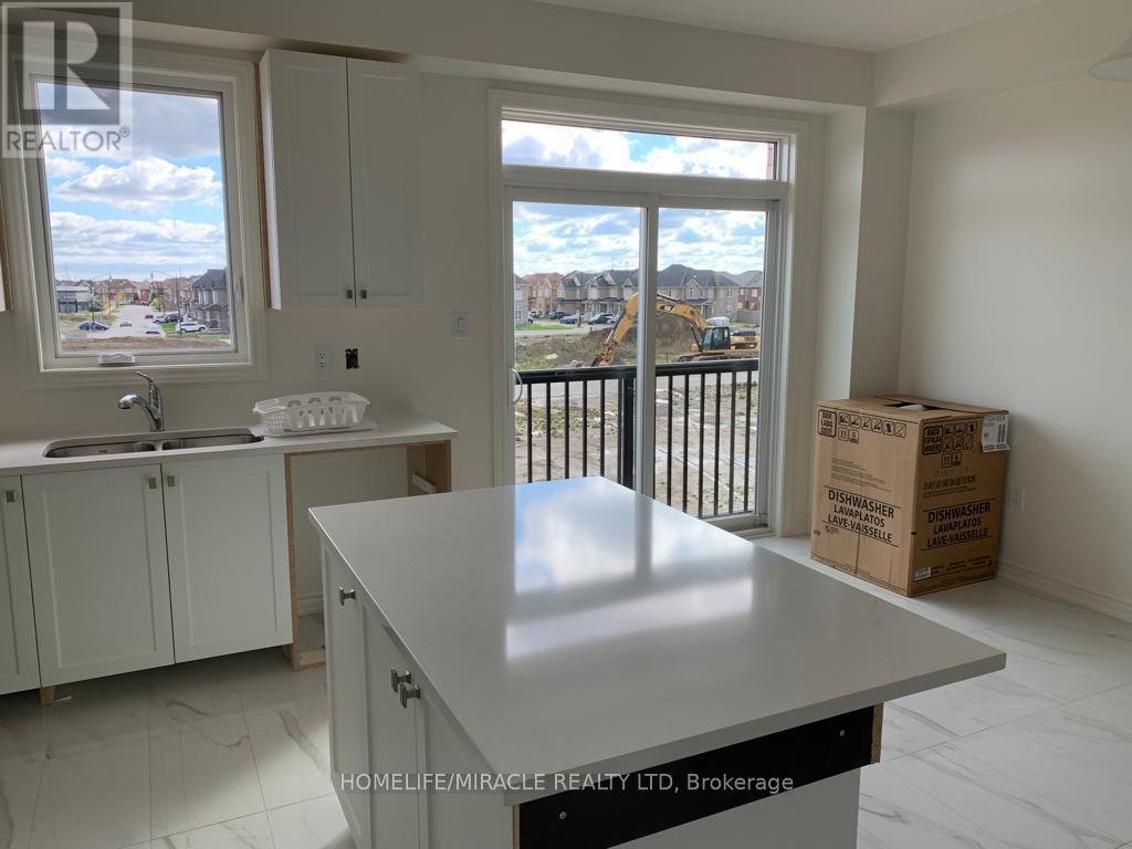 5-160 - 35 Stewardship Road, Brampton, Ontario  L7A 4W5 - Photo 2 - W12543694