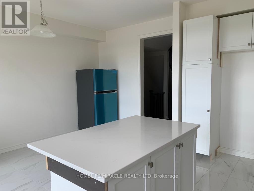 5-160 - 35 Stewardship Road, Brampton, Ontario  L7A 4W5 - Photo 3 - W12543694