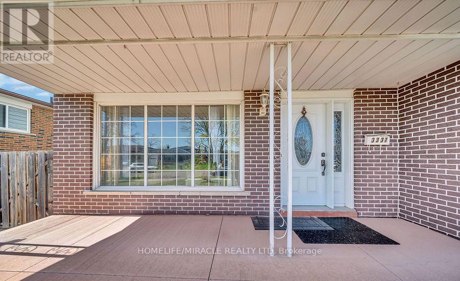 3337 Jolliffe Avenue, Mississauga, Ontario  L4T 1V6 - Photo 2 - W12543700
