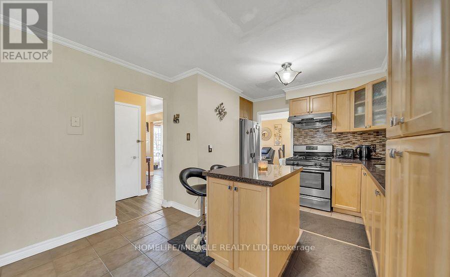 3337 Jolliffe Avenue, Mississauga, Ontario  L4T 1V6 - Photo 5 - W12543700