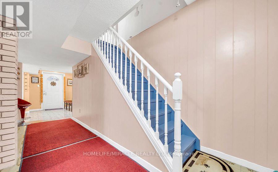 3337 Jolliffe Avenue, Mississauga, Ontario  L4T 1V6 - Photo 9 - W12543700