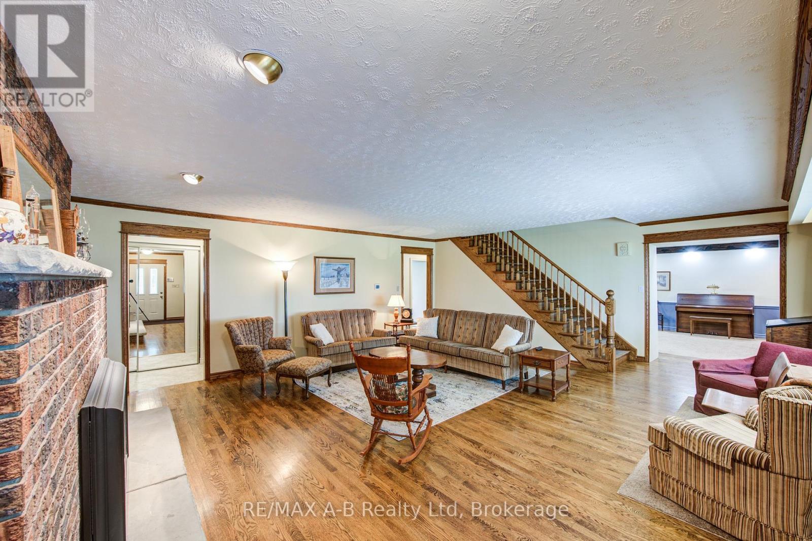 3498 Rd 109 Road, Perth East, Ontario  N0B 2R0 - Photo 13 - X12379974