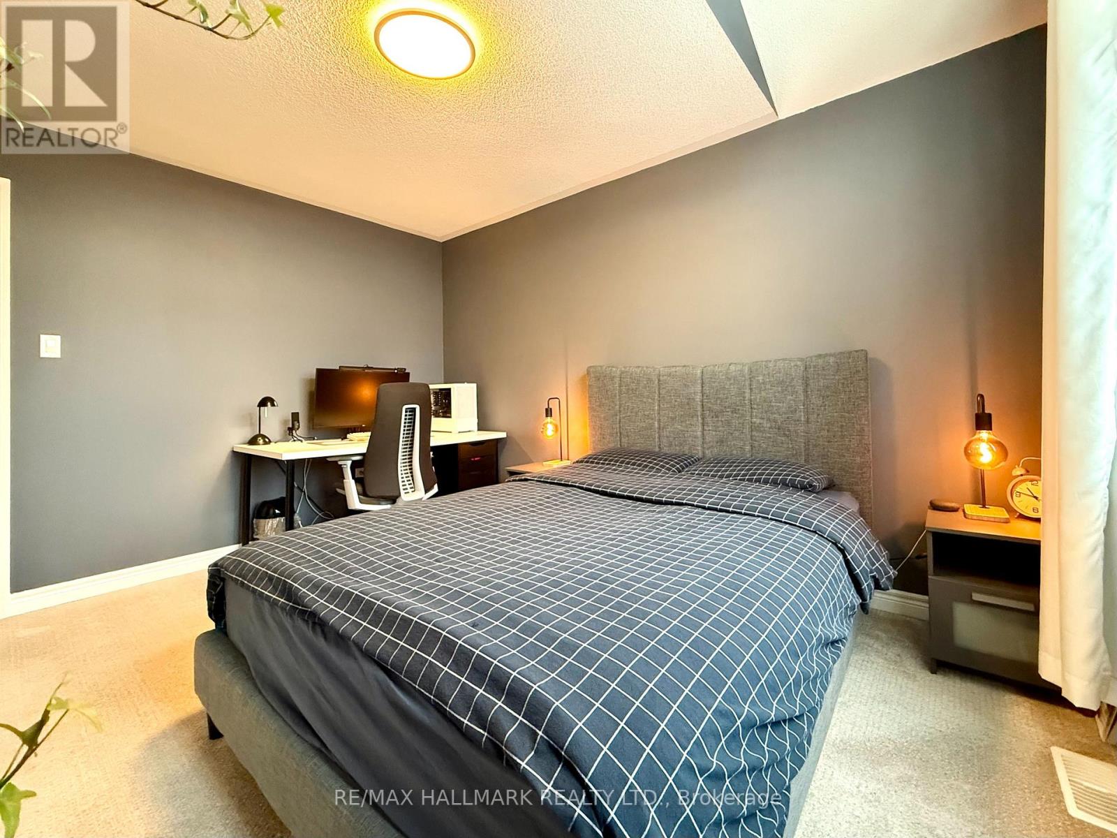 242 Karl Rose Trail, Newmarket, Ontario  L3X 3J2 - Photo 21 - N12542264