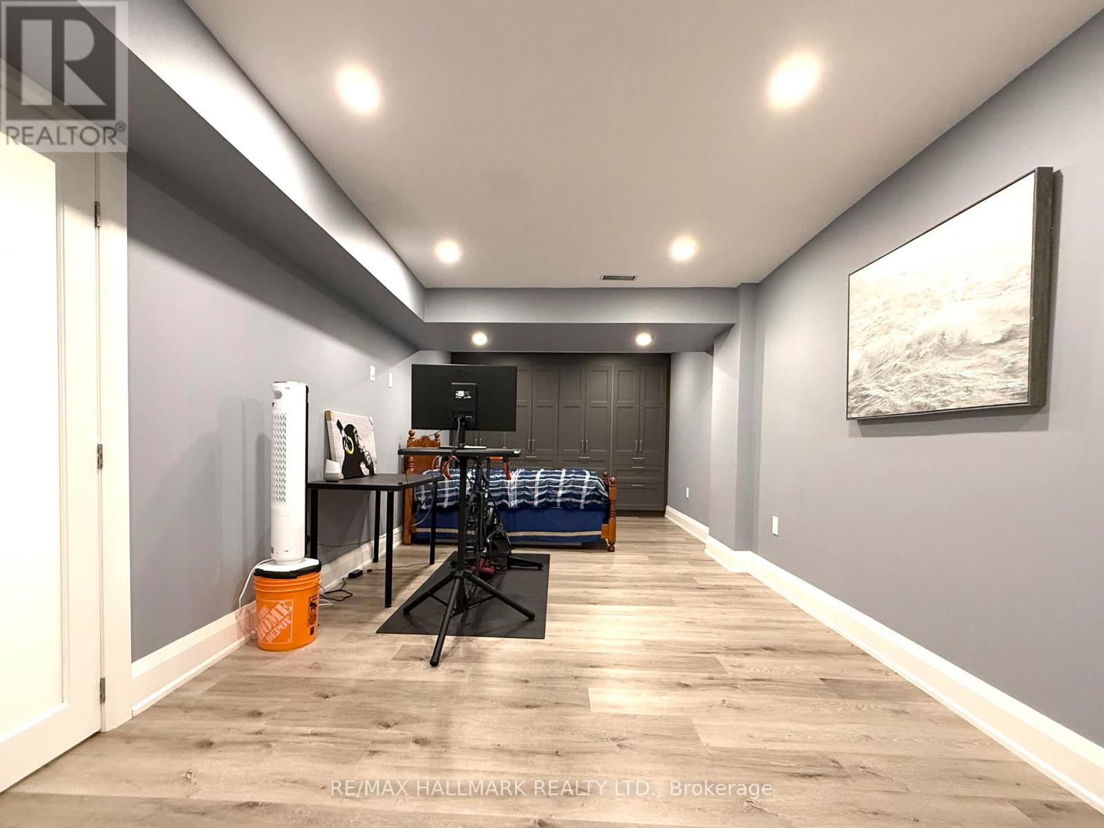 242 Karl Rose Trail, Newmarket, Ontario  L3X 3J2 - Photo 41 - N12542264