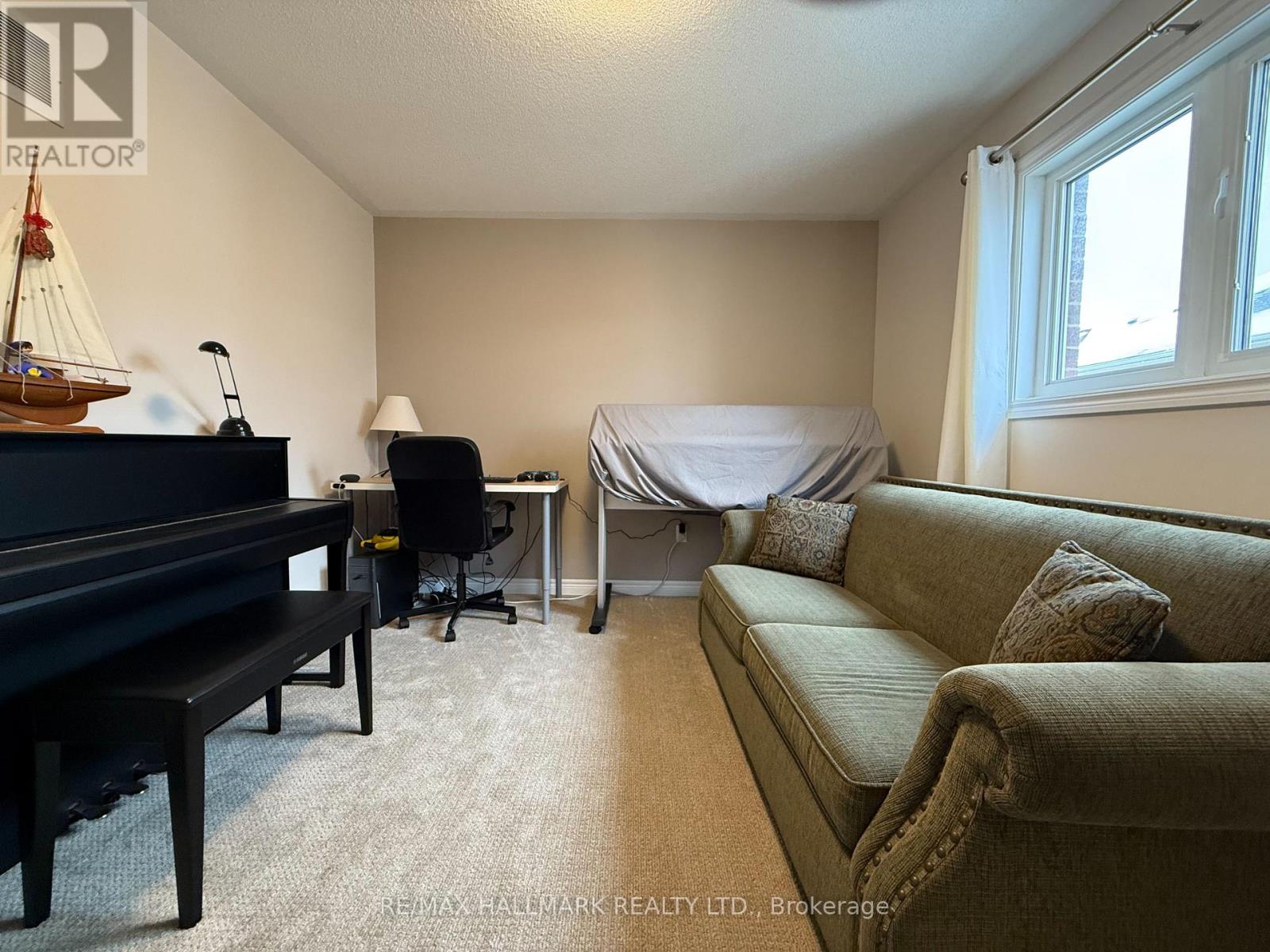 242 Karl Rose Trail, Newmarket, Ontario  L3X 3J2 - Photo 35 - N12542264