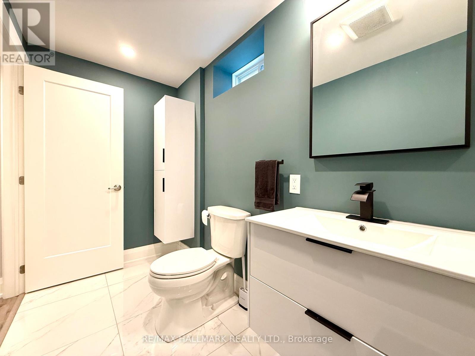 242 Karl Rose Trail, Newmarket, Ontario  L3X 3J2 - Photo 40 - N12542264