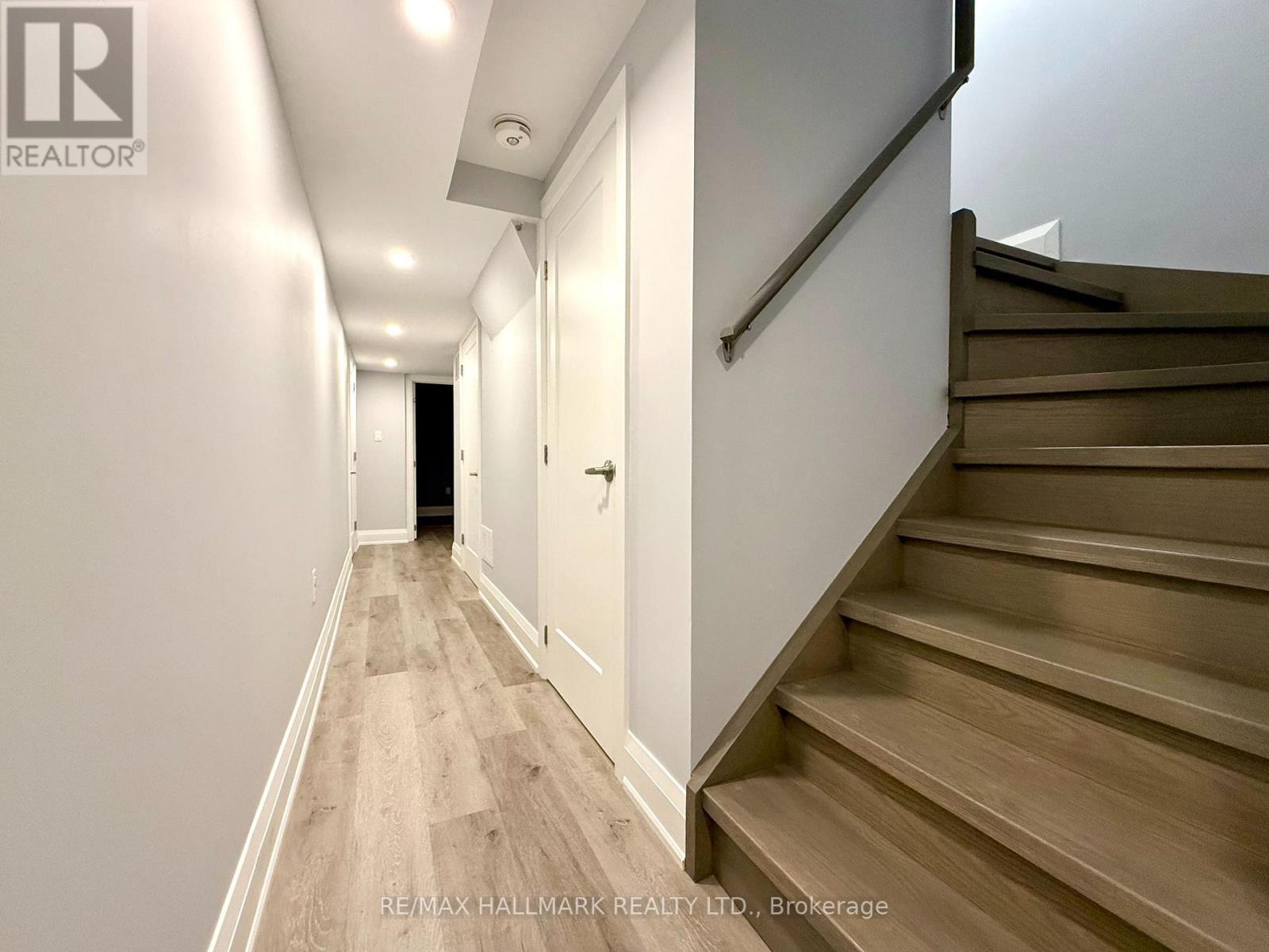 242 Karl Rose Trail, Newmarket, Ontario  L3X 3J2 - Photo 37 - N12542264