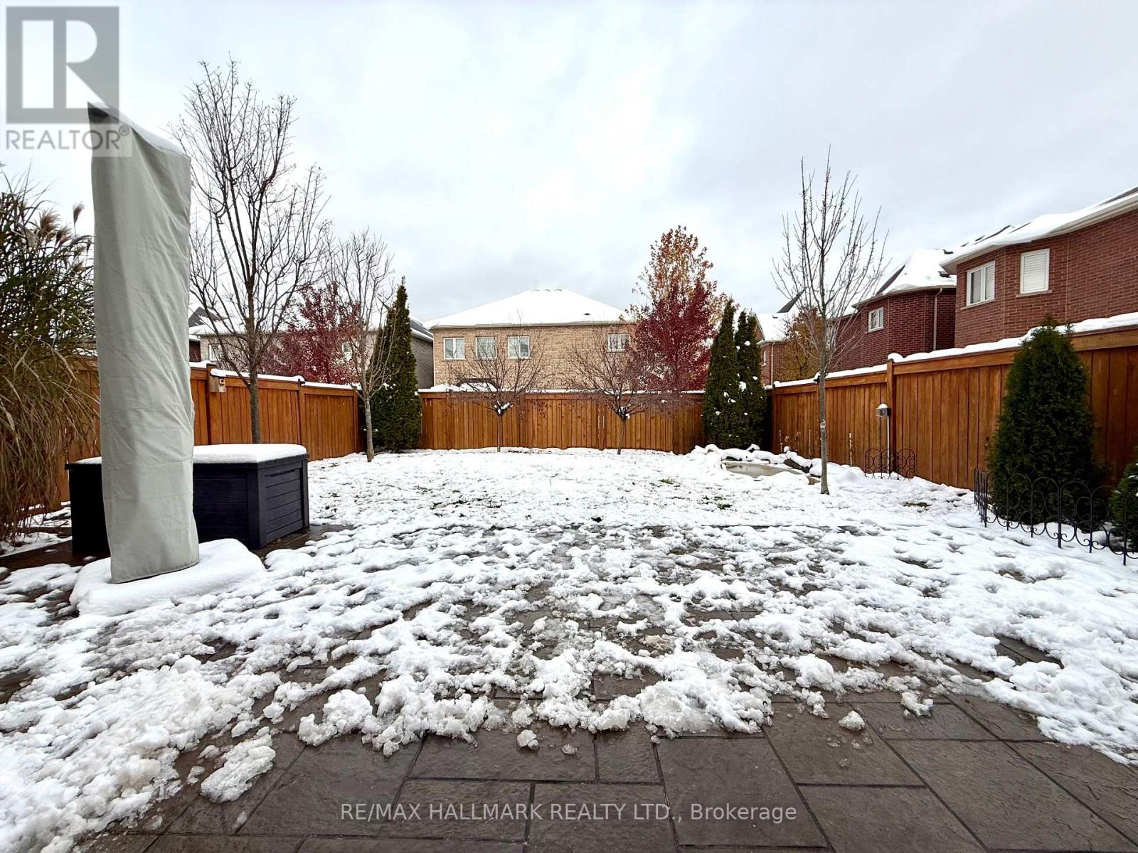 242 Karl Rose Trail, Newmarket, Ontario  L3X 3J2 - Photo 45 - N12542264