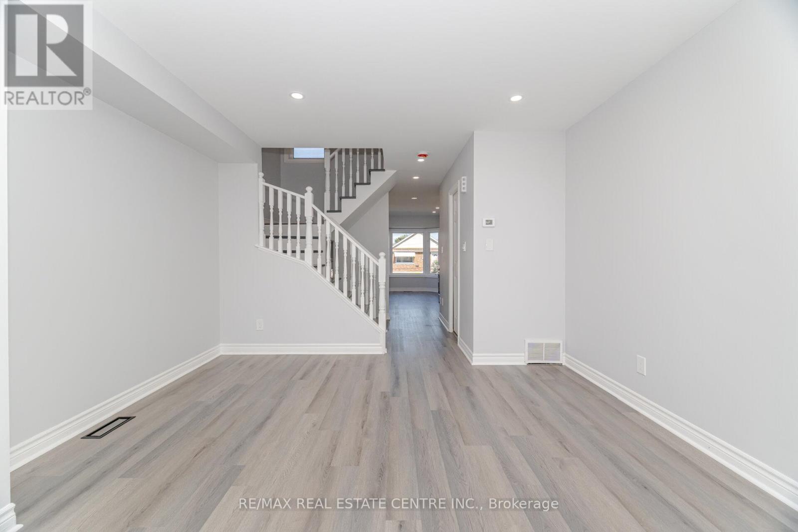 233b Vine Street, St. Catharines, Ontario  L2M 4S9 - Photo 13 - X12543650