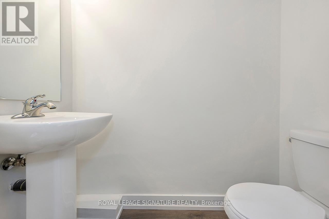 65 Woodman Drive N, Hamilton, Ontario  L8H 2M5 - Photo 3 - X12543664