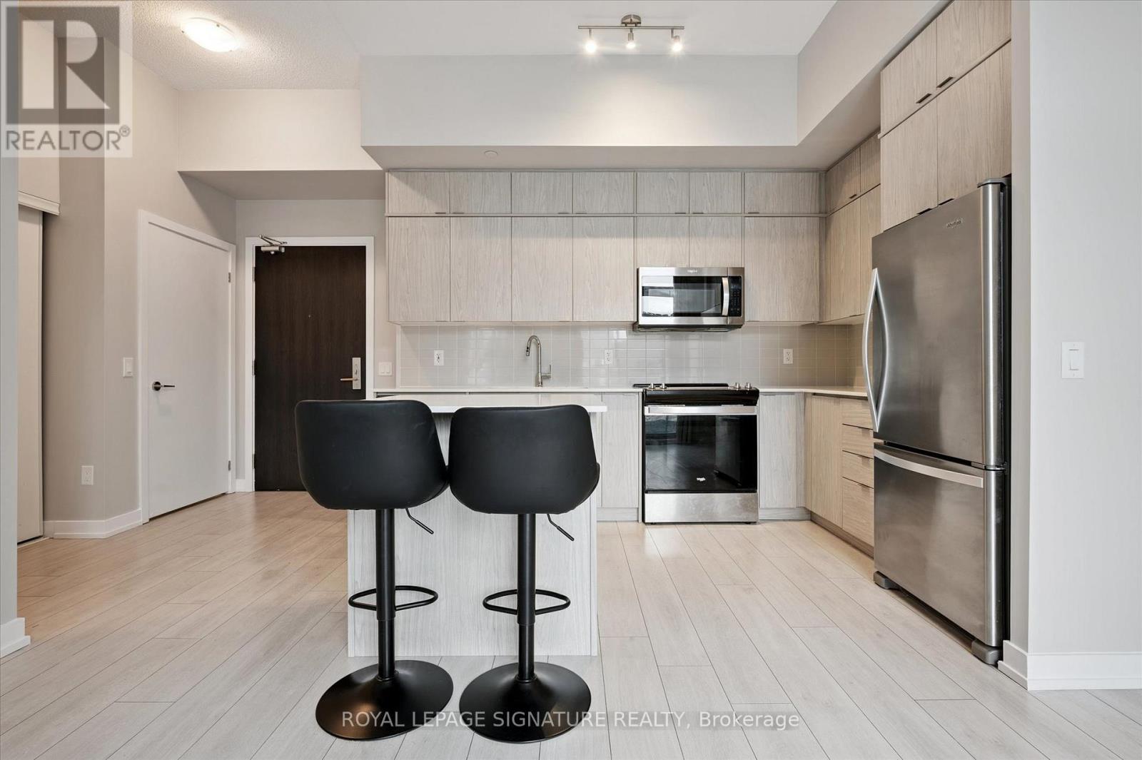 433 - 55 Duke Street W, Kitchener, Ontario N2H 0C9 - Photo 9 - X12543698