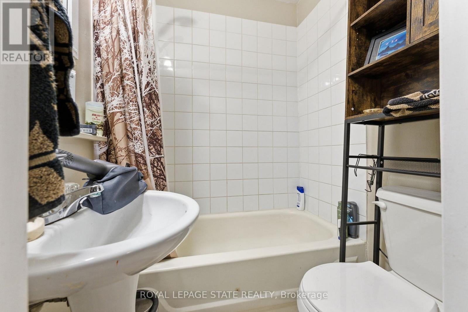 180 Emerald Street S, Hamilton, Ontario  L8N 2V7 - Photo 13 - X12543704