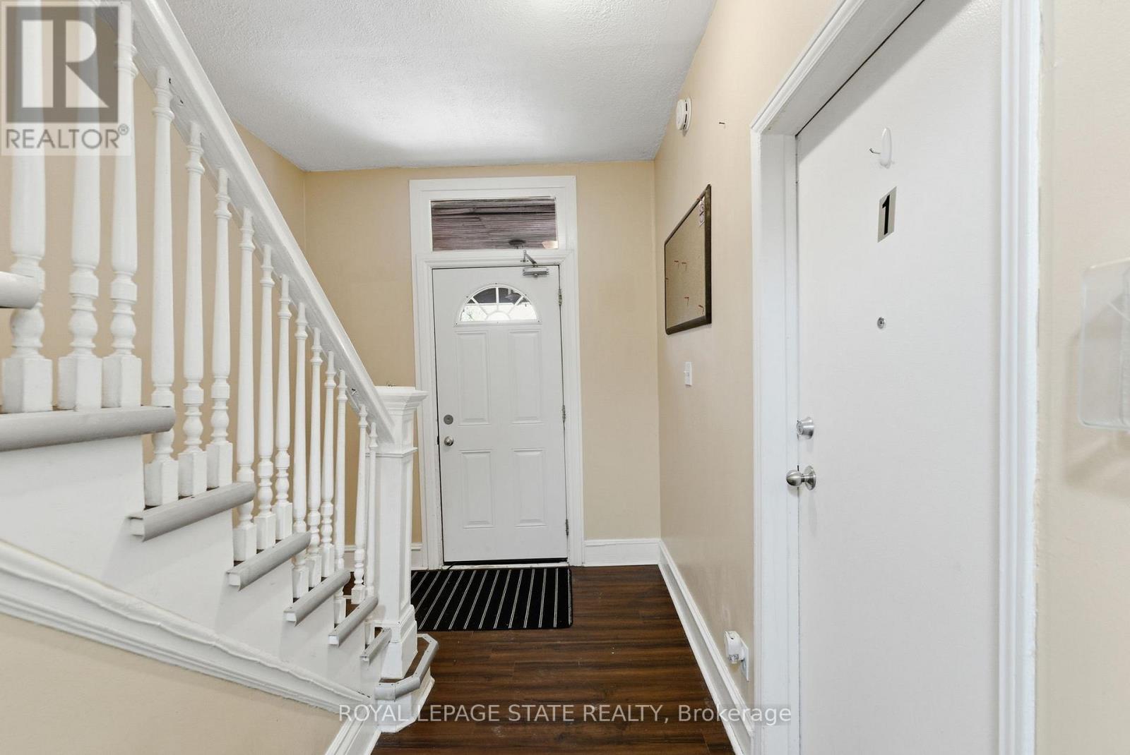 180 Emerald Street S, Hamilton, Ontario  L8N 2V7 - Photo 4 - X12543704