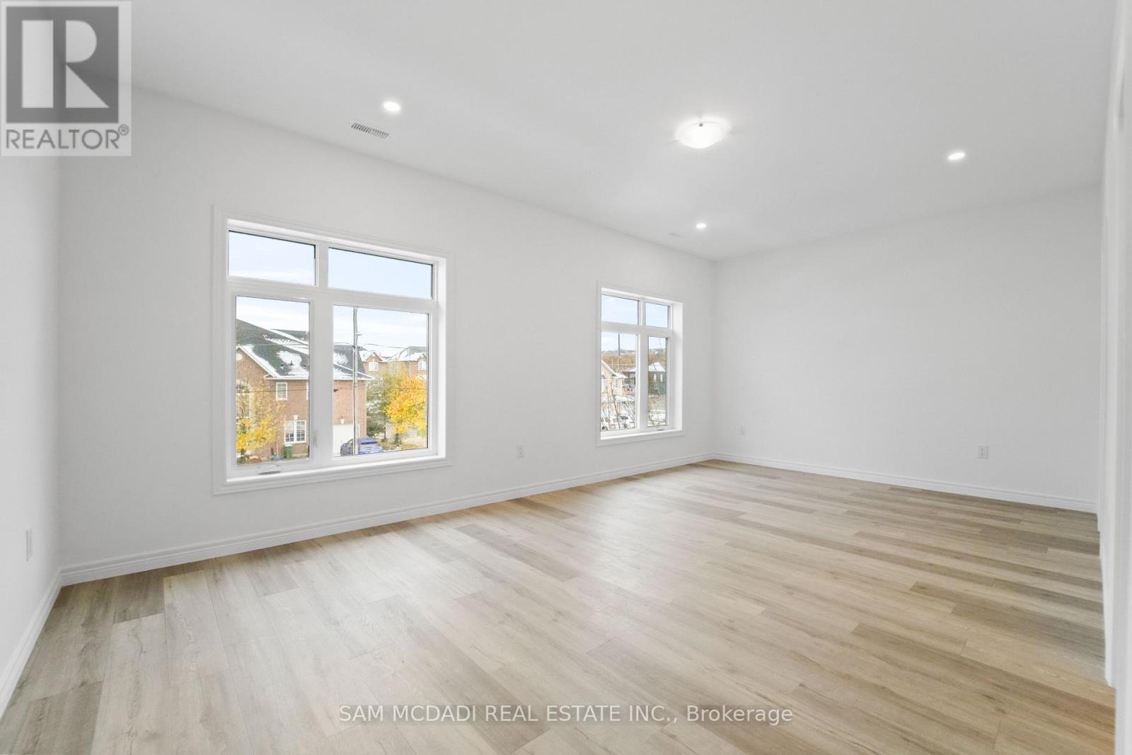 175 Margaret Avenue, Hamilton, Ontario L8E 2H6 - Photo 34 - X12543712