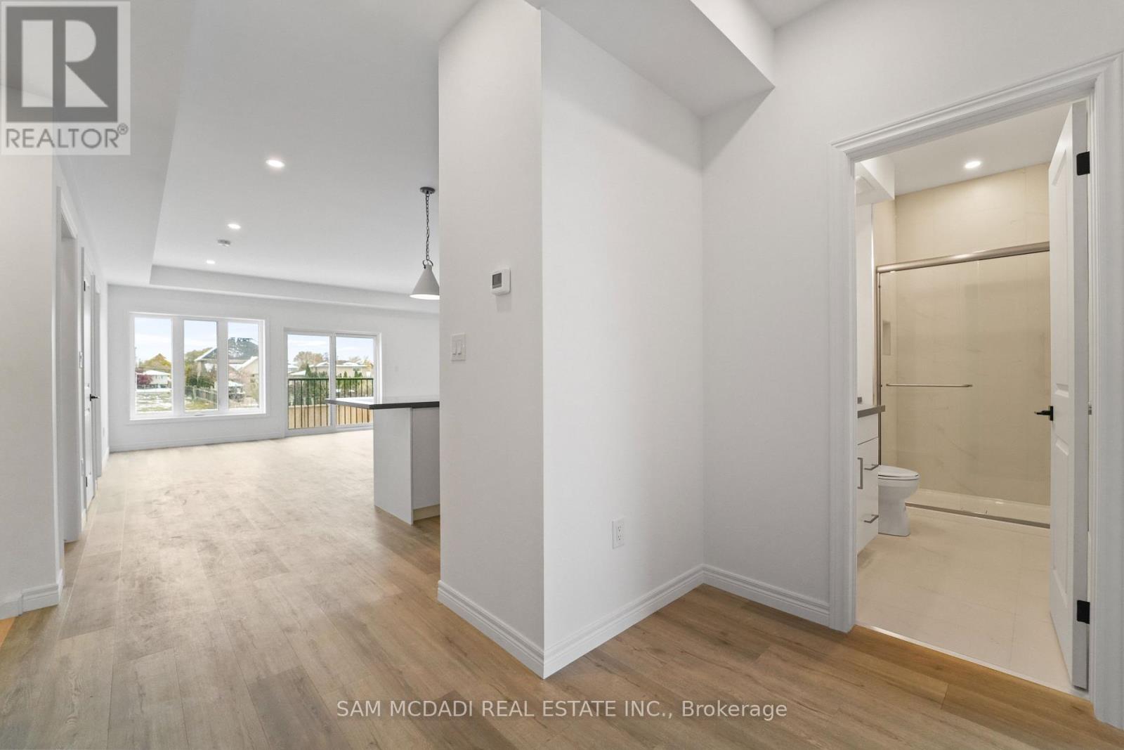 175 Margaret Avenue, Hamilton, Ontario L8E 2H6 - Photo 7 - X12543712